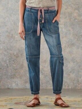 Sundance "Jolienne" cargo jogger jeans in a relaxed casual denim stvle